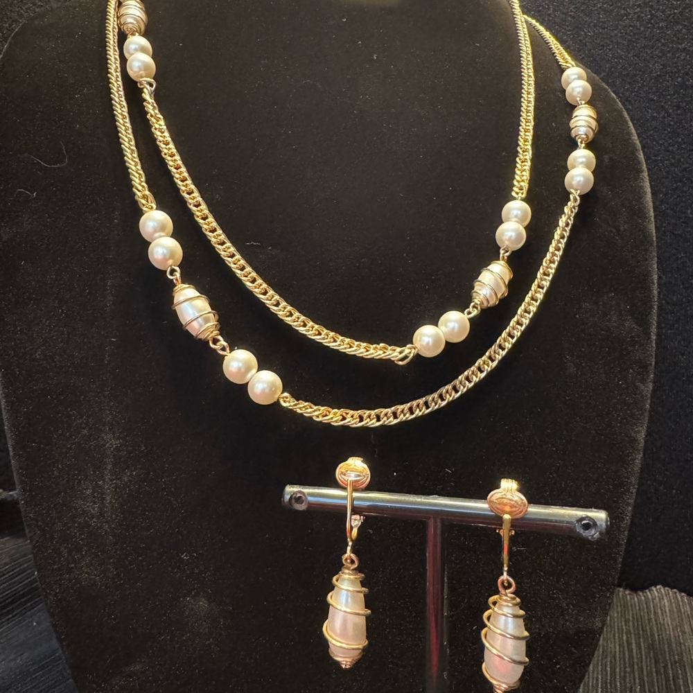 Vintage Sarah Coventry Jewelry Set